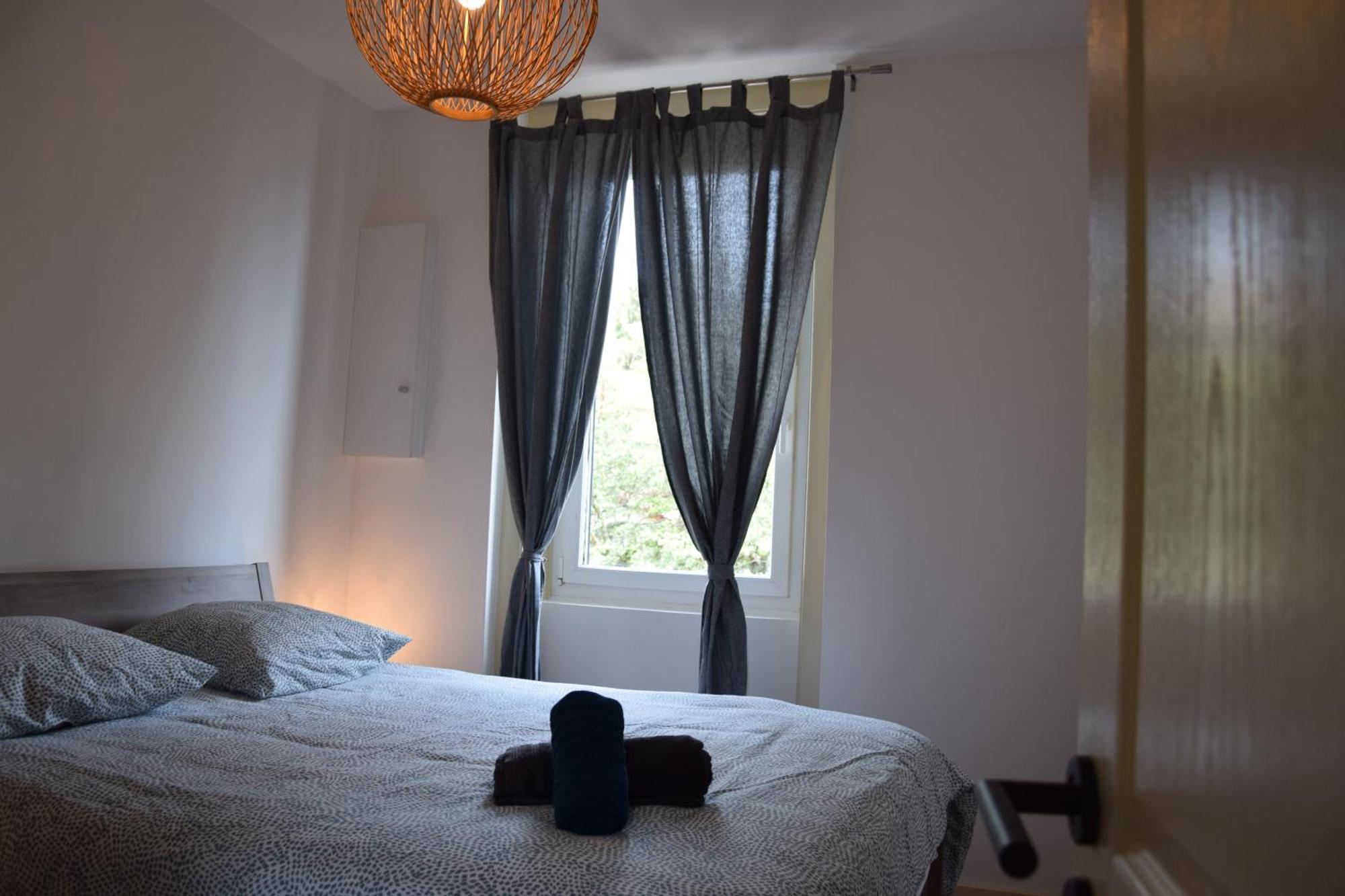 Elegant T2 A Bron, Tramway A 2Min, Box Parking, 4Personnes Apartment Exterior photo